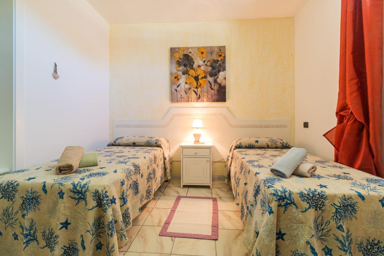 Vacanze A Villa Orosei Buitenkant foto